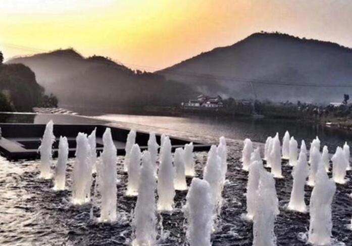 噴泉公司：噴泉設計如何與環(huán)境相融合？